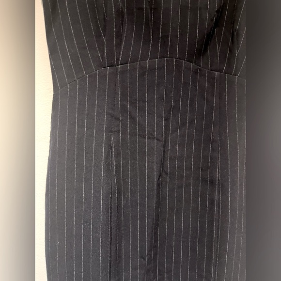 Dark Navy Blue Pinstripe Sleeveless Round-neck Mini Dress NWT - Picture 6 of 12